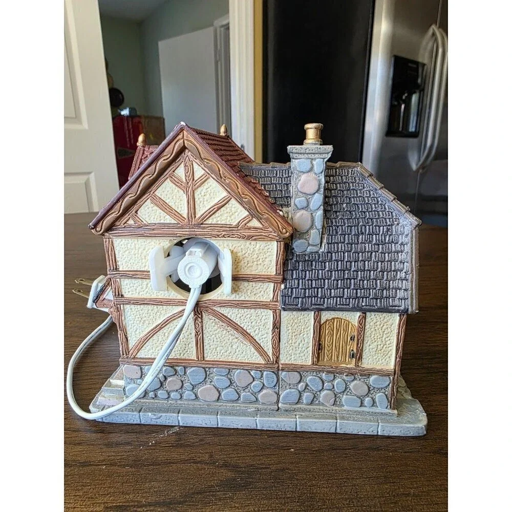 Lemax 2013 Tudor Lane Post Office Caddington Village #35519 Stamps Mail Box Rare
